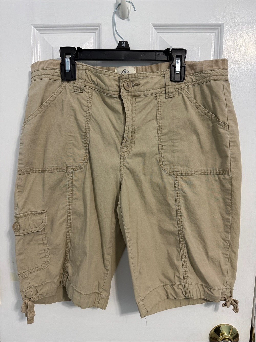 Khaki shorts size 8, or just a few times